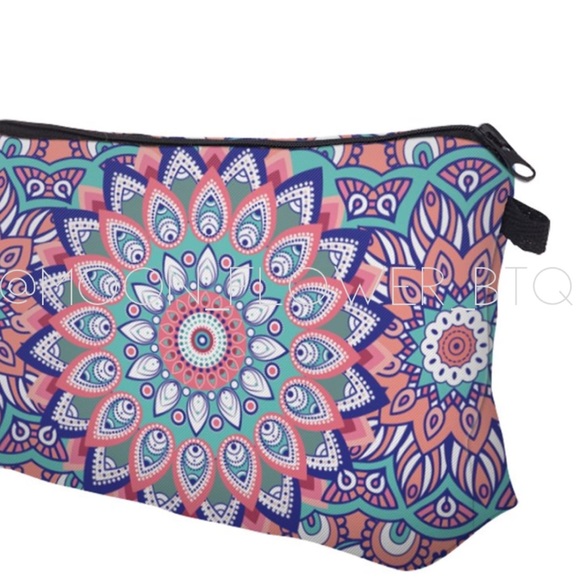 ❤️SOLD❤️ Boho Mandala Makeup Cosmetic Bag Peacock Paradise - Picture 4 of 6